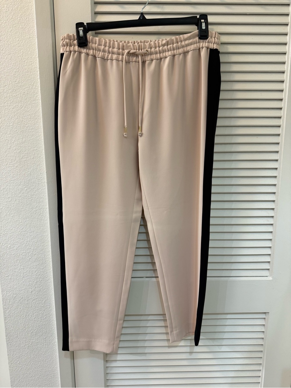 Express Women’s Pull On Ankle Pants MEDIUM